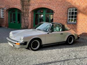 Image 4/18 de Porsche 911 Carrera 2.7 (1975)