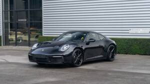 Image 3/30 of Porsche 911 Carrera (2022)