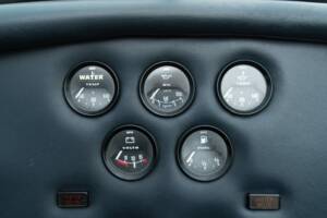 Image 39/50 of AC Cobra Mk IV (1987)