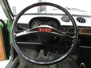 Immagine 6/15 di FIAT 128 Familiare (1970)