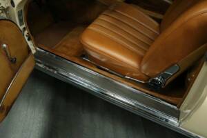 Afbeelding 12/50 van Mercedes-Benz 280 SE (1969)