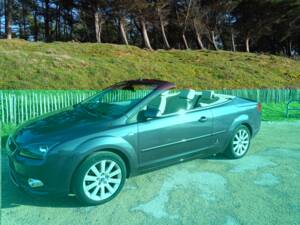 Image 7/9 of Ford Focus CC 2.0 (2008)