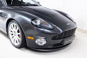 Imagen 24/31 de Aston Martin V12 Vanquish S (2006)