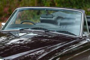 Image 15/37 of Bentley Corniche I (1978)