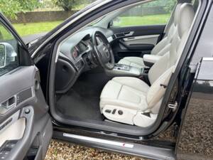 Imagen 27/42 de Audi S6 Avant 5.2 V10 quattro (2006)