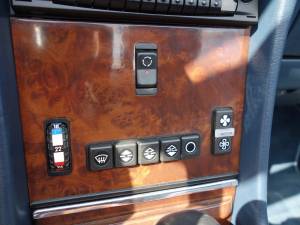 Image 13/35 de Mercedes-Benz 560 SL (1987)