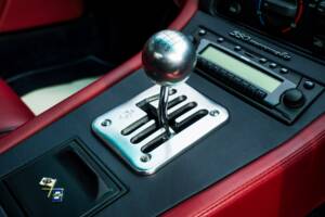 Bild 31/66 von Ferrari 550 Maranello (2000)