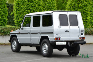 Immagine 3/50 di Mercedes-Benz 280 GE (LWB) (1982)