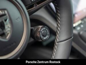 Imagen 21/35 de Porsche Cayenne Turbo E-Hybrid (1900)