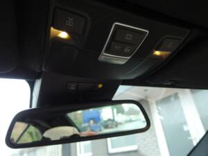 Image 54/99 of Mercedes-Benz SL 63 AMG (2012)