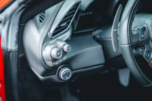 Image 26/56 of Ferrari 488 GTB (2020)