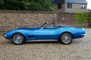 Image 34/50 of Chevrolet Corvette Stingray (1968)