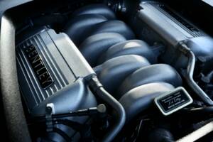 Image 42/50 de Bentley Azure (2008)