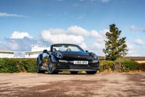Immagine 36/50 di Porsche 911 Turbo (2015)