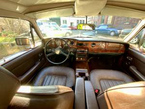 Image 13/14 of Rolls-Royce Silver Spirit (1981)