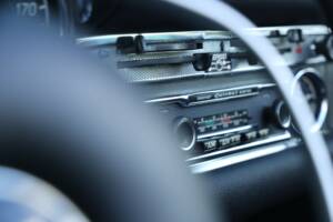 Bild 33/50 von Mercedes-Benz 280 SL (1971)