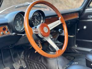 Immagine 22/48 di Alfa Romeo Giulia GT 1300 Junior (1972)