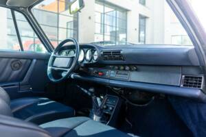 Imagen 23/33 de Porsche 911 Turbo 3.3 (1988)