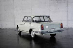 Image 14/48 of Alfa Romeo 2600 Berlina (1962)
