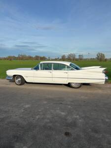 Image 30/56 of Cadillac Sedan DeVille (1959)