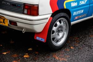 Imagen 25/44 de Peugeot 205 GTi 1.9 (1987)