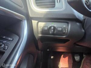Imagen 23/42 de Volvo V40 D4 R-Design (2014)