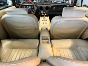 Image 15/59 de Maserati Indy 4200 (1970)