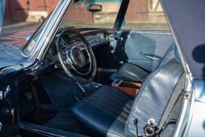 Bild 23/69 von Mercedes-Benz 230 SL (1967)