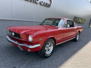 Image 3/50 de Ford Mustang 390 GTA (1966)