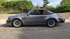 Image 25/104 of Porsche 911 Carrera 3.2 (1986)