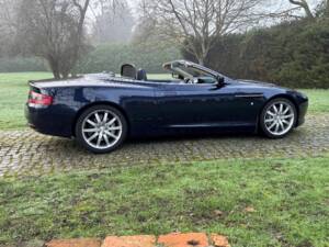 Image 13/48 of Aston Martin DB 9 Volante (2007)