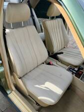 Image 11/18 of Mercedes-Benz 190 D 2.5 (1986)