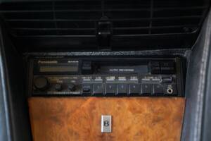 Image 43/50 of Bentley T 1 (1973)