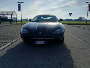Image 6/39 of Jaguar XK8 4.0 (1998)