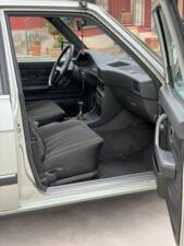 Bild 19/41 von BMW 520i (1982)