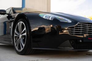 Image 13/83 de Aston Martin V12 Vantage (2009)