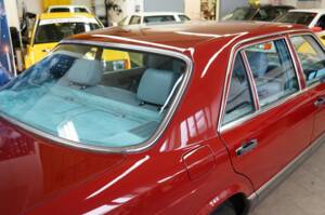 Immagine 17/42 di Mercedes-Benz 500 SEL (1982)