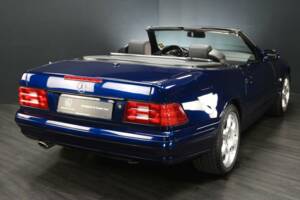 Image 2/49 of Mercedes-Benz SL 500 (2000)