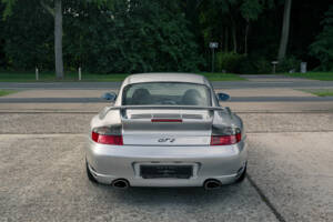Image 15/51 of Porsche 911 GT2 (2001)