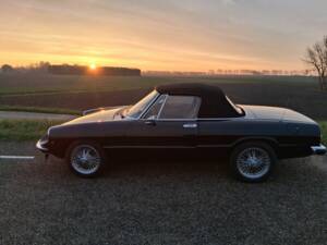 Imagen 7/8 de Alfa Romeo Spider 1600 Junior (1975)