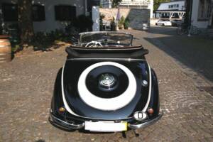 Image 4/6 of BMW 327 (1941)