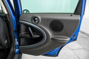 Image 37/50 of Mini Cooper Countryman (2011)