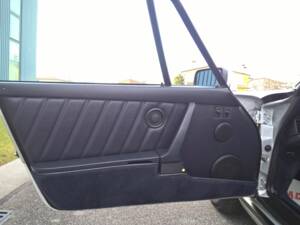 Imagen 21/24 de Porsche 911 Carrera 3.2 (1988)