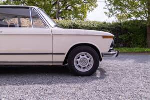 Imagen 20/50 de BMW 1802 (1975)