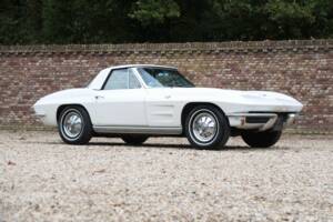 Image 42/50 de Chevrolet Corvette Sting Ray Convertible (1964)
