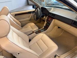 Bild 29/34 von Mercedes-Benz E 320 (1996)