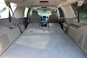 Image 39/50 of Chevrolet Suburban (2017)