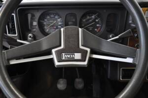 Image 29/37 of Lancia Beta HPE 1600 (1975)