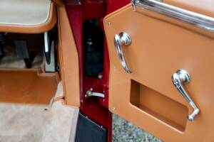 Immagine 10/16 di Aston Martin DB 2/4 Mk II DHC (1955)