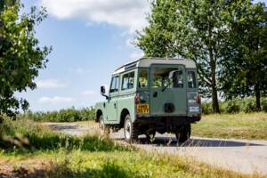 Image 23/50 of Land Rover 88 (1978)
